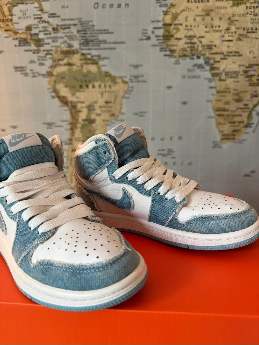 Nike Kids High-Top Sneakers White and Light Blue Denim sz 1Y